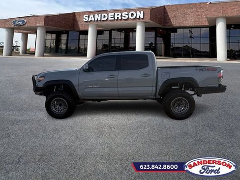 Used 2021 Toyota Tacoma TRD Off-Road image 6