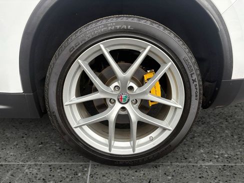Used 2018 Alfa Romeo Stelvio Ti Sport AWD/4WD image 28