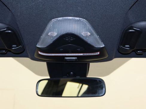 Used 2020 Toyota C-HR XLE image 23