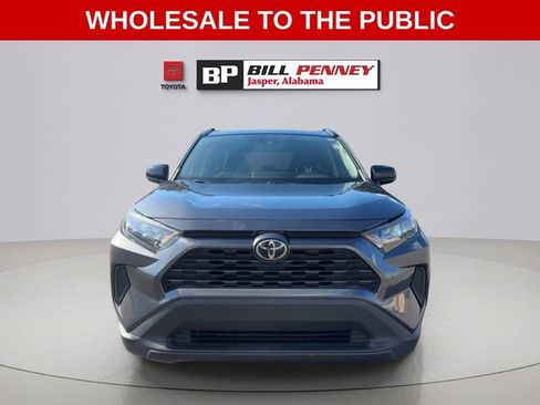 Used 2020 Toyota RAV4 LE FWD image 8
