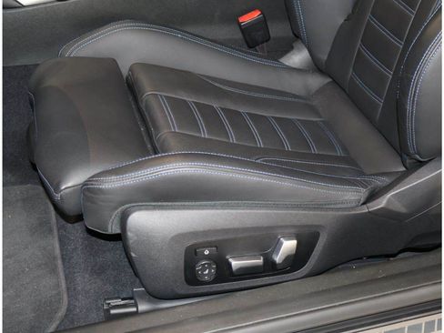 Used 2023 BMW M2 w/ Lighting Package RWD image 14