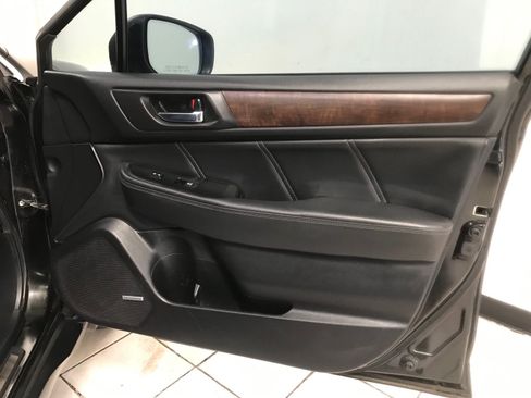 Used 2019 Subaru Outback 2.5i Limited w/ Popular Package #2 AWD/4WD image 15