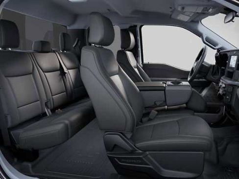 New 2025 Ford F250 XLT w/ FX4 Off-Road Package image 14