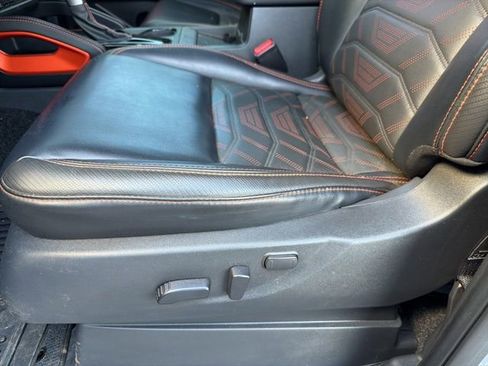 Used 2025 Nissan Frontier PRO-4X w/ Pro Premium Package image 9