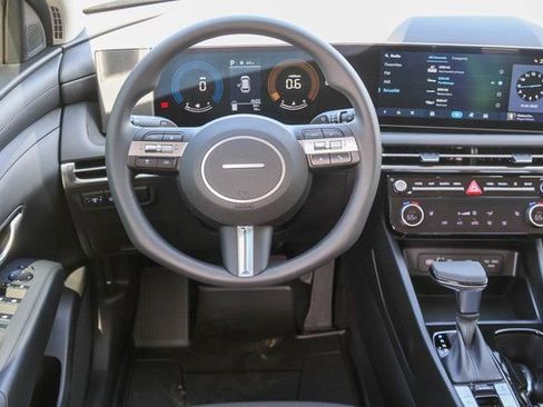 New 2026 Hyundai Tucson SEL FWD image 12