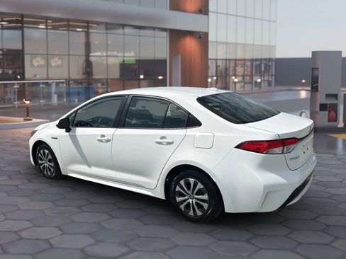 Used 2020 Toyota Corolla LE FWD image 5