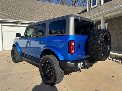 Used 2023 Ford Bronco Outer Banks image 4