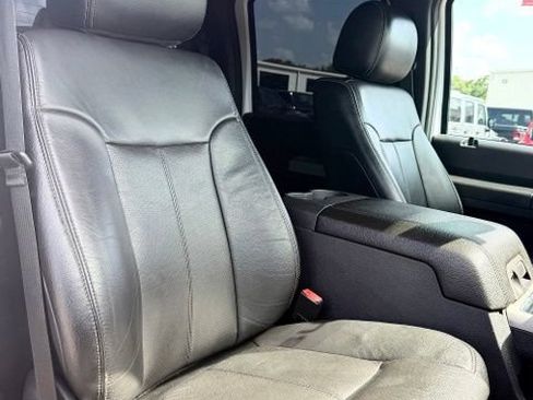 Used 2016 Ford F250 Lariat w/ Lariat Ultimate Package AWD/4WD image 36