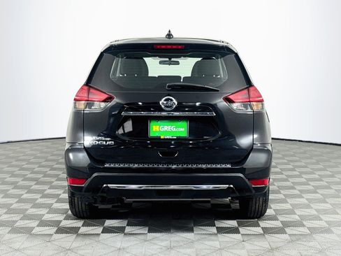 Used 2017 Nissan Rogue S FWD image 7