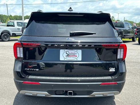 New 2025 Ford Explorer Active w/ Active Comfort Package image 4
