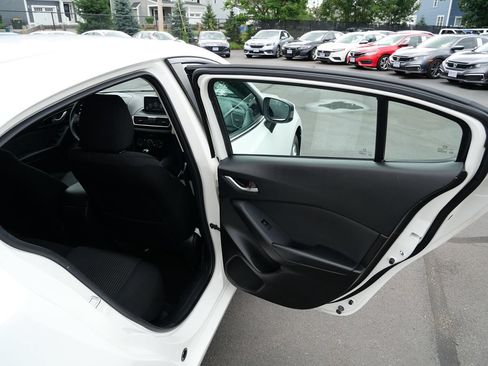 Used 2015 MAZDA MAZDA3 i Touring FWD image 34
