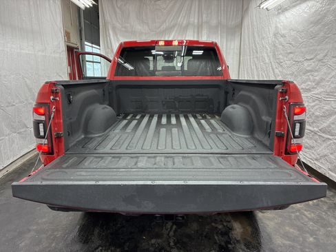 Certified 2024 RAM 2500 Big Horn w/ Night Edition AWD/4WD image 10