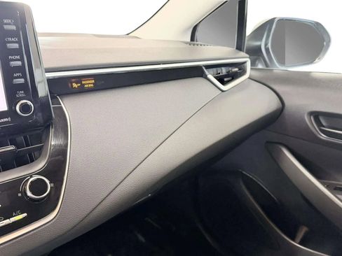 Used 2022 Toyota Corolla LE image 19