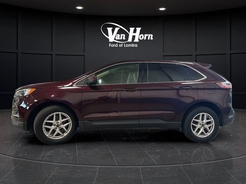 Used 2024 Ford Edge SEL w/ Convenience Package AWD/4WD image 4
