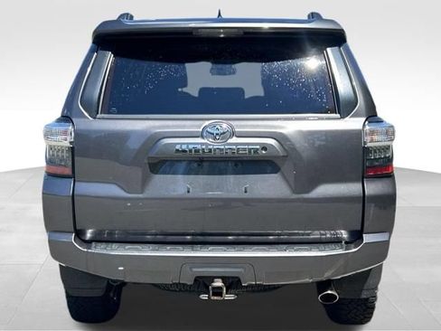 Used 2019 Toyota 4Runner SR5 Premium AWD/4WD image 4