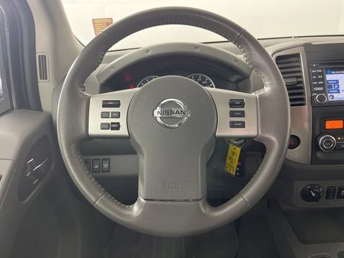 Used 2019 Nissan Frontier SL image 8