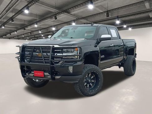 Used 2018 Chevrolet Silverado 1500 High Country image 1