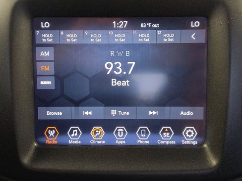 Used 2020 Jeep Compass Trailhawk AWD/4WD image 25