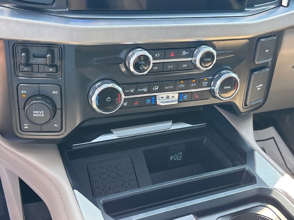 Used 2025 Ford F250 Platinum w/ Platinum Plus Package AWD/4WD image 39