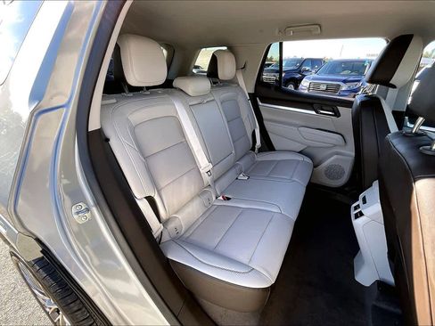 Used 2026 GMC Terrain Denali w/ LPO, Floor Liner Package image 38