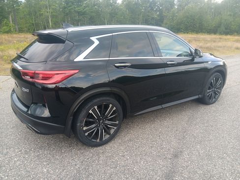 Used 2021 INFINITI QX50 Luxe w/ Appearance Package image 5
