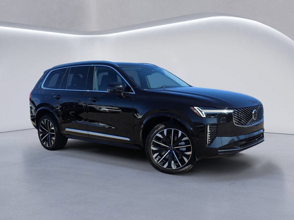 Used 2026 Volvo XC90 B6 Plus w/ Protection Package Premier AWD/4WD image 2