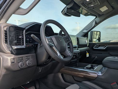 New 2026 Chevrolet Silverado 2500 LT w/ Trail Boss Package AWD/4WD image 9