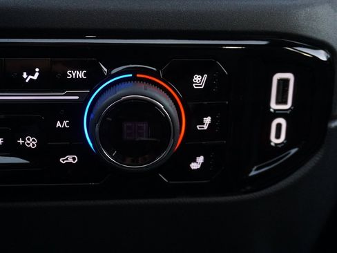 Certified 2025 Chevrolet Silverado 1500 ZR2 w/ Technology Package image 17