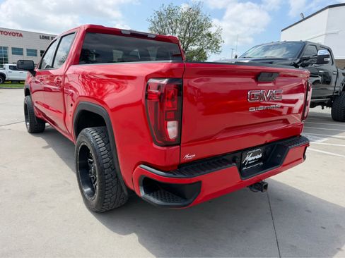 Used 2020 GMC Sierra 1500 Elevation w/ Elevation Value Package RWD image 2