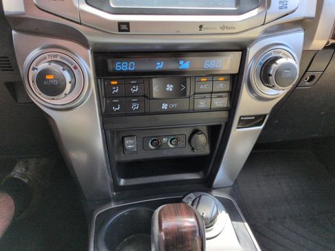 Used 2014 Toyota 4Runner Limited AWD/4WD image 19