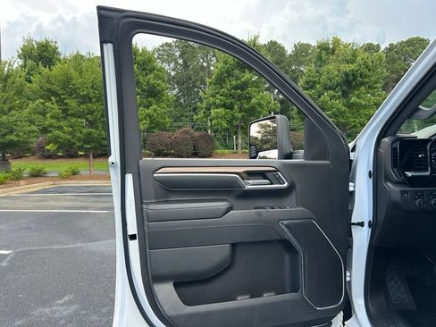 Used 2024 Chevrolet Silverado 3500 LT AWD/4WD image 52