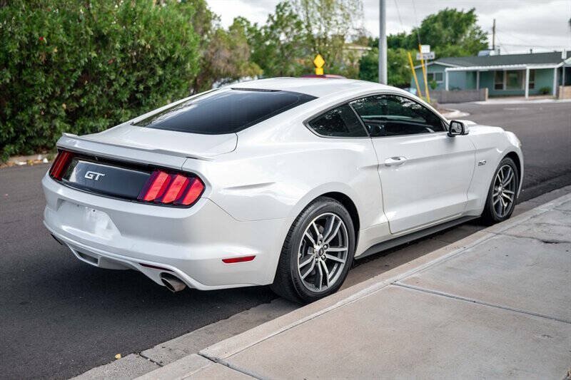 Used 2017 Ford Mustang GT RWD image 5
