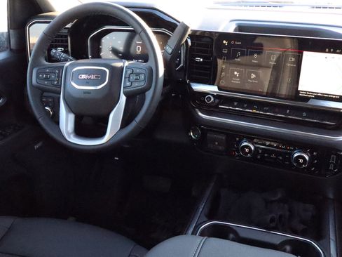 New 2026 GMC Sierra 2500 SLT image 10