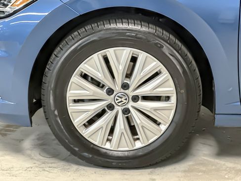 Used 2020 Volkswagen Jetta S w/ Driver Assistance Package image 22