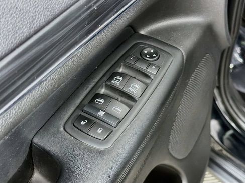 Used 2020 Jeep Grand Cherokee Limited AWD/4WD image 18