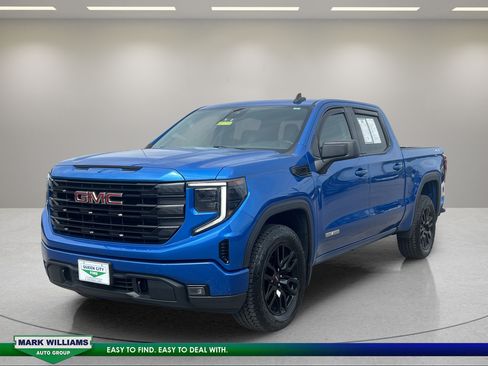 Used 2023 GMC Sierra 1500 Elevation AWD/4WD image 5