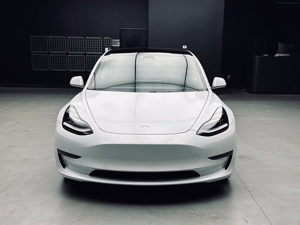 Used 2018 Tesla Model 3 Long Range RWD image 11