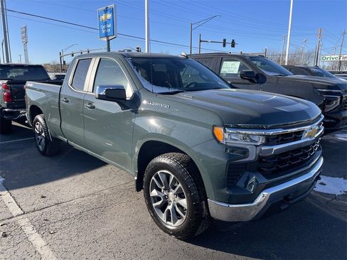 Used 2025 Chevrolet Silverado 1500 LT image 13
