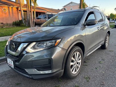 Used 2018 Nissan Rogue SV