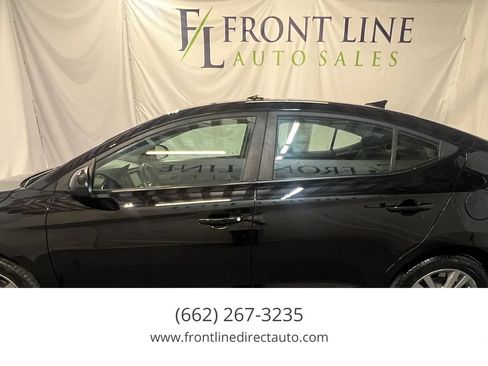Used 2018 Hyundai Elantra SEL FWD image 4