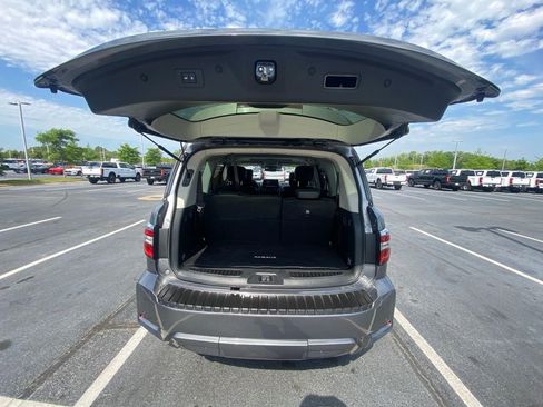 Used 2023 Nissan Armada Platinum w/ Captain's Chairs Package RWD image 29