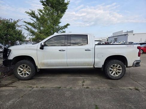 Used 2019 Chevrolet Silverado 1500 LTZ w/ LTZ Plus Package AWD/4WD image 9