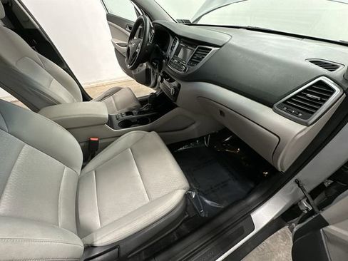 Used 2017 Hyundai Tucson SE image 17