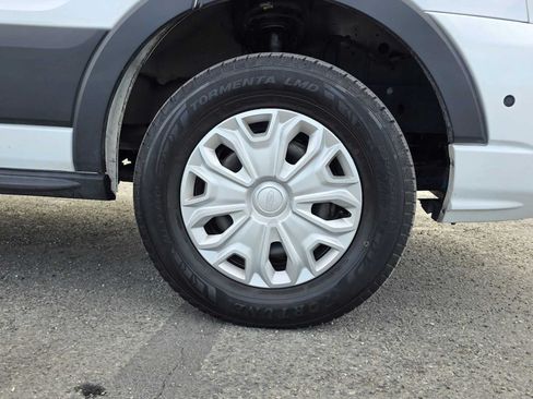 Used 2024 Ford Transit 350 XLT RWD image 9