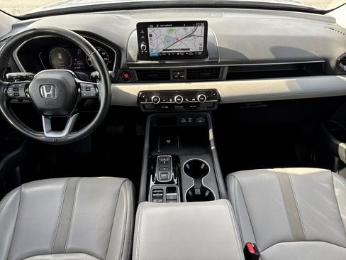 Used 2024 Honda Pilot Touring image 28