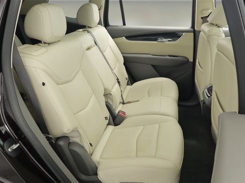 Used 2021 Cadillac XT6 Premium Luxury image 15