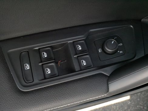 Certified 2023 Volkswagen Tiguan S AWD/4WD image 19