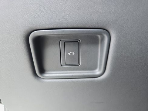 Certified 2023 Land Rover Range Rover SE image 27