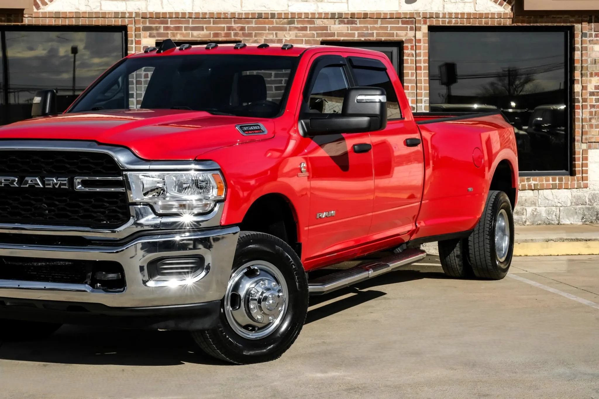 Used 2023 RAM 3500 Big Horn AWD/4WD image 14