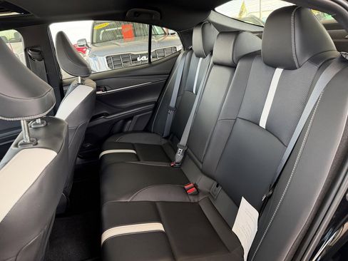 Used 2025 Toyota Camry SE w/ Multimedia Upgrade Package image 27